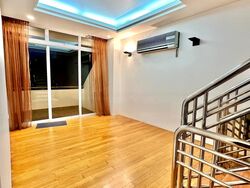 East Coast Hill (D16), Semi-Detached #476110291